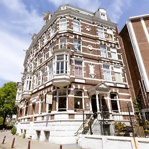 Quentin Hotel